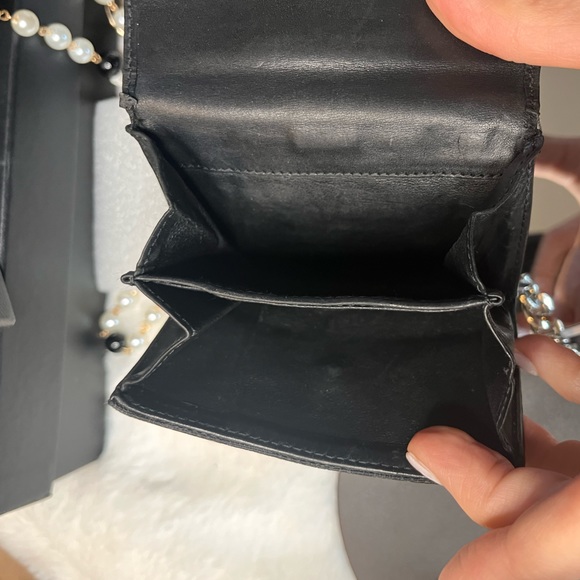 GUCCI Compact Wallet with Unbranded Silver Chain. - Picture 4 of 7